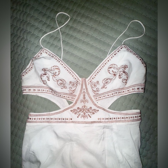 Revolve Goddess Maxi Dress in Ivory THE JETSET DIARIES Ivory. Size small NWT - Picture 7 of 16